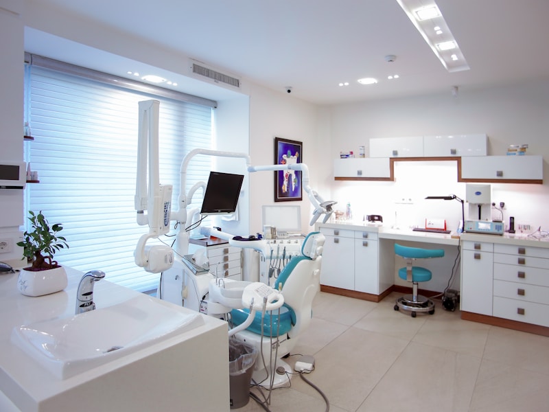 Silla de dentista moderna con iluminacion LED